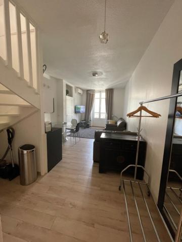 Apartment On Dante Street Next To The Sea Nisa Exterior foto
